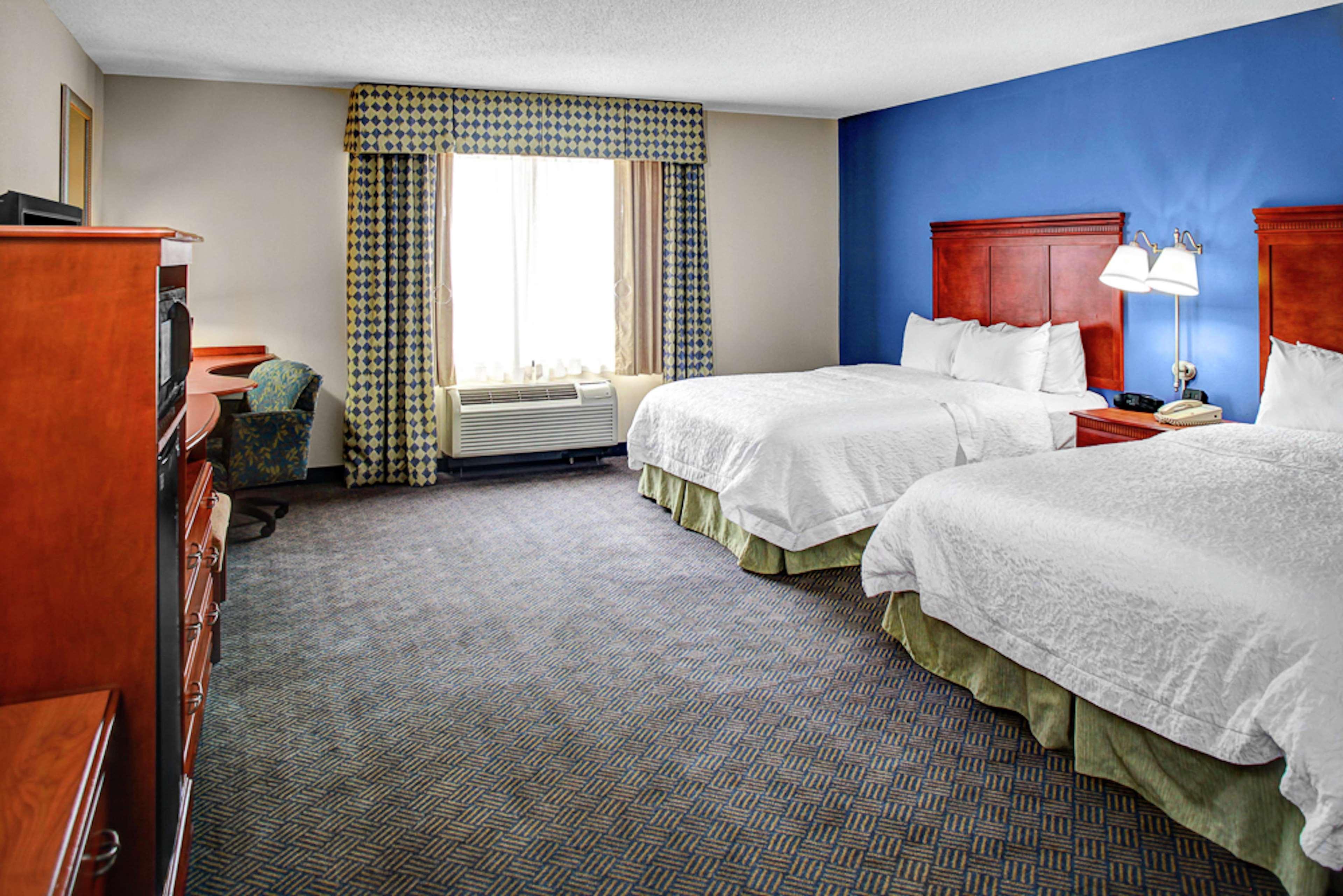 Hampton Inn Колдуотър Екстериор снимка